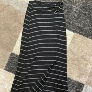 Small size Long bobeau skirt with a slit- light weight and very comfortable